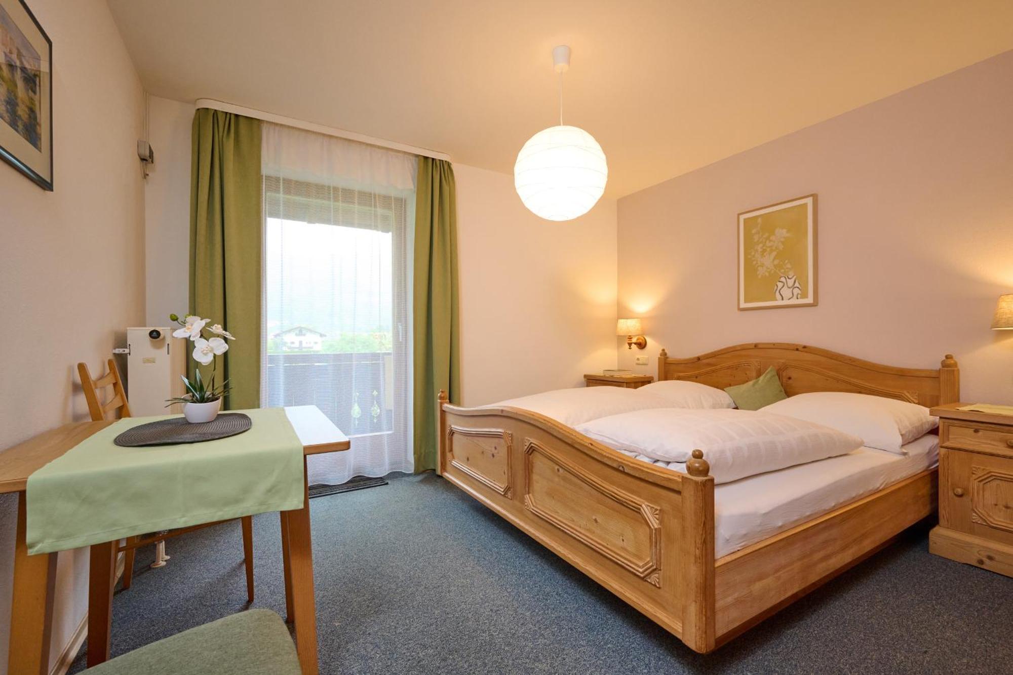 Gaestehaus Weissenbacher-Ferienwohnungen Marquartstein Esterno foto
