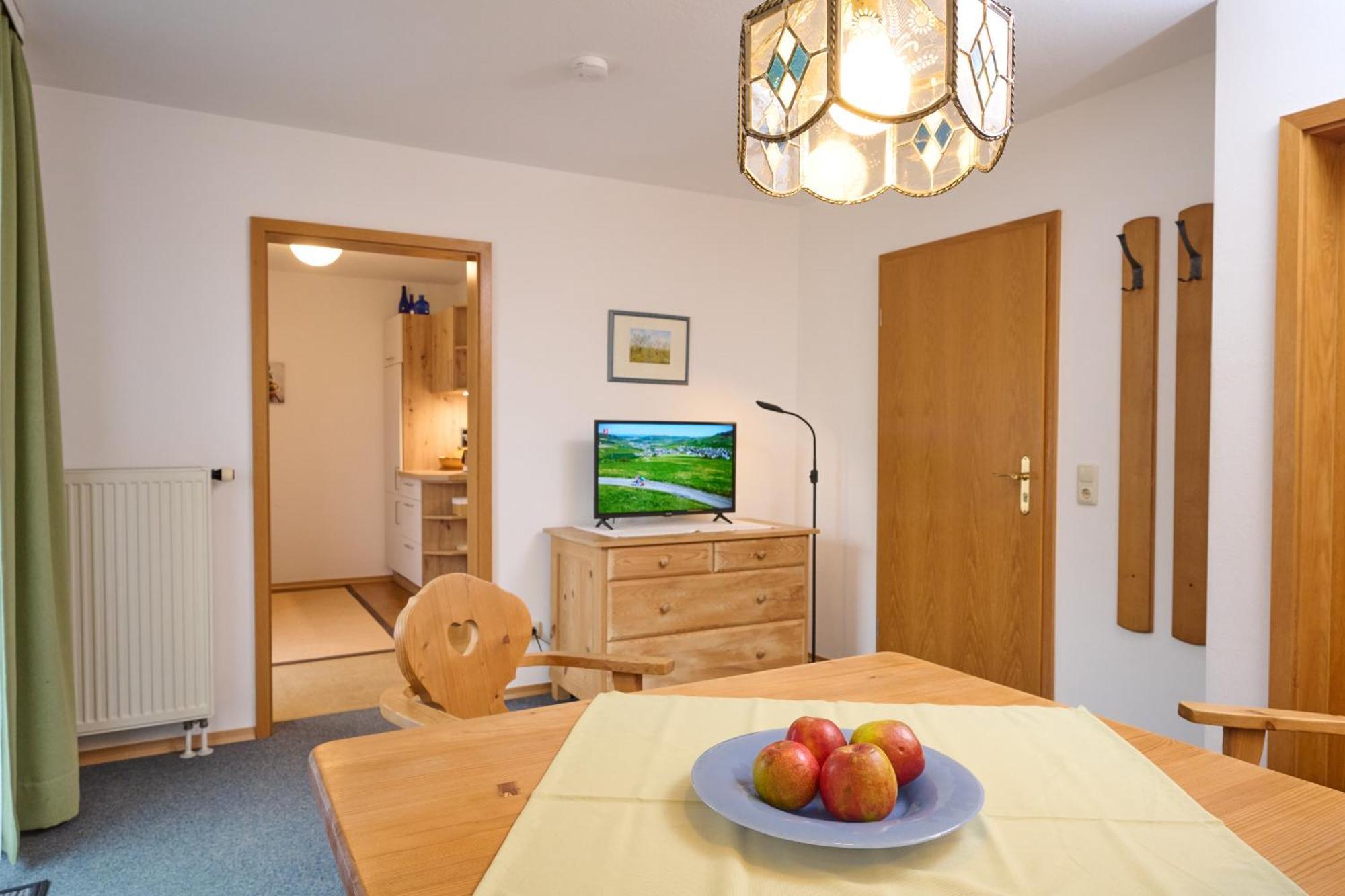 Gaestehaus Weissenbacher-Ferienwohnungen Marquartstein Esterno foto
