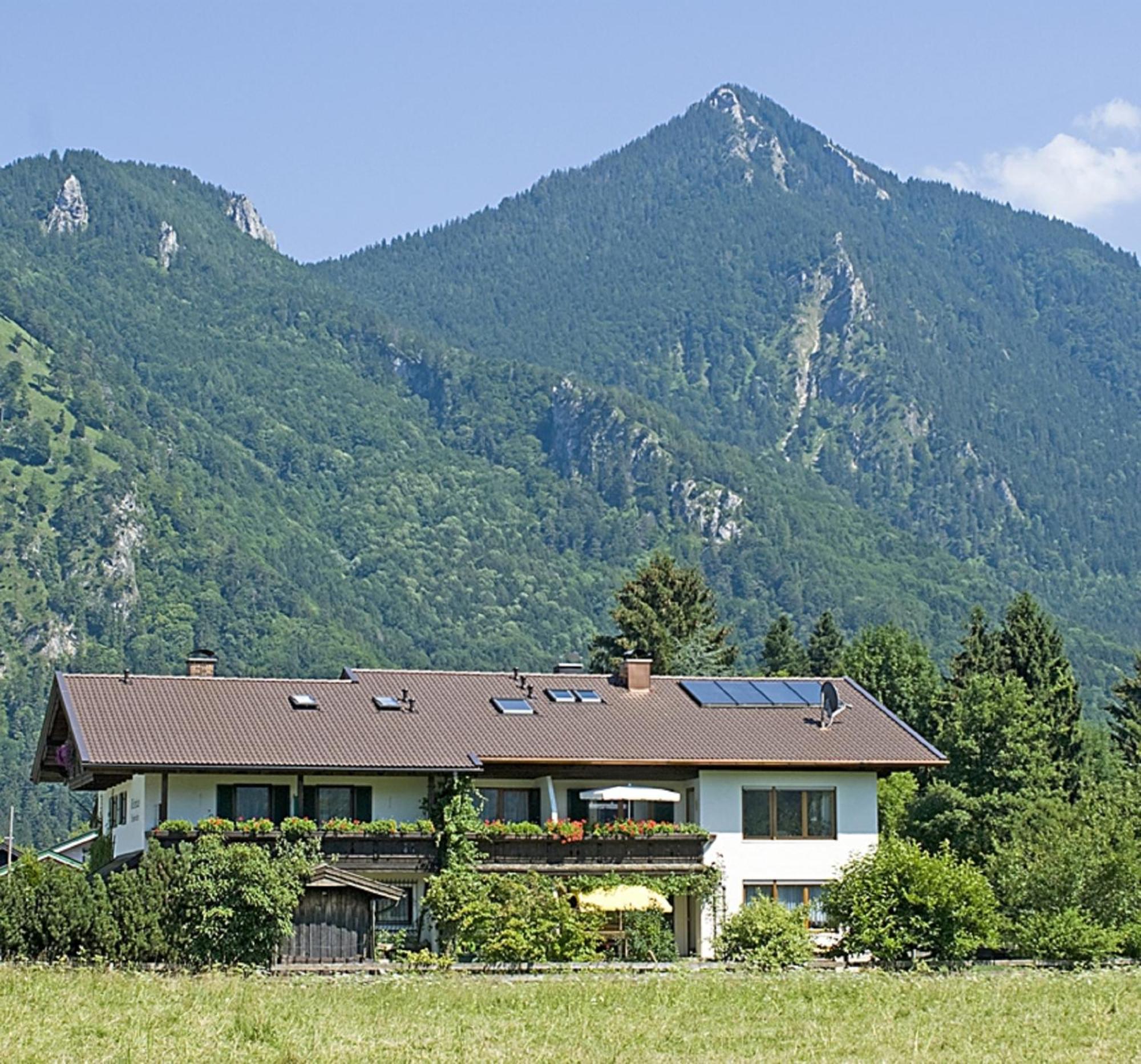 Gaestehaus Weissenbacher-Ferienwohnungen Marquartstein Esterno foto